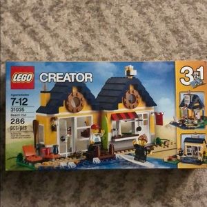 New LEGOs-Beach hut